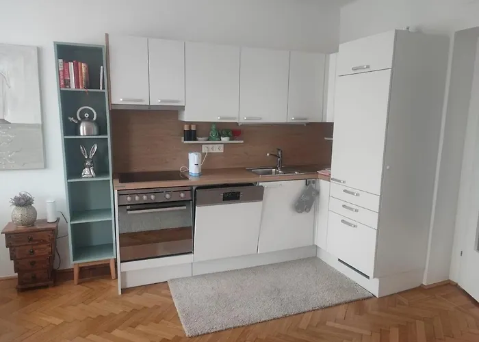Wohnen Bei Frau Tinz - - Bahnhof- Und Zentrumsnaehe Apartment *