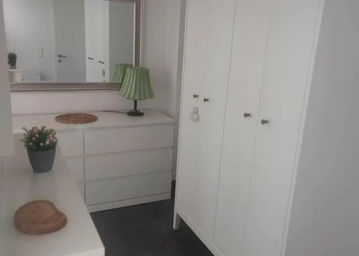 Wohnen Bei Frau Tinz - Family Apartment - 2 Bis 4 Personen, Bahnhof- Und Zentrumsnaehe *