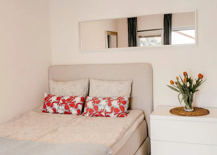 Wohnen Bei Frau Tinz - Family Apartment - 2 Bis 4 Personen, Bahnhof- Und Zentrumsnaehe * Neunkirchen