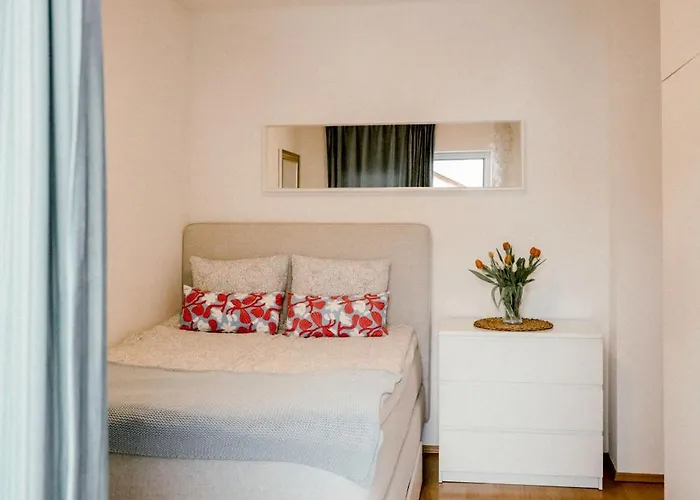 Apartament Wohnen Bei Frau Tinz - Family Apartment - 2 Bis 4 Personen, Bahnhof- Und Zentrumsnaehe *